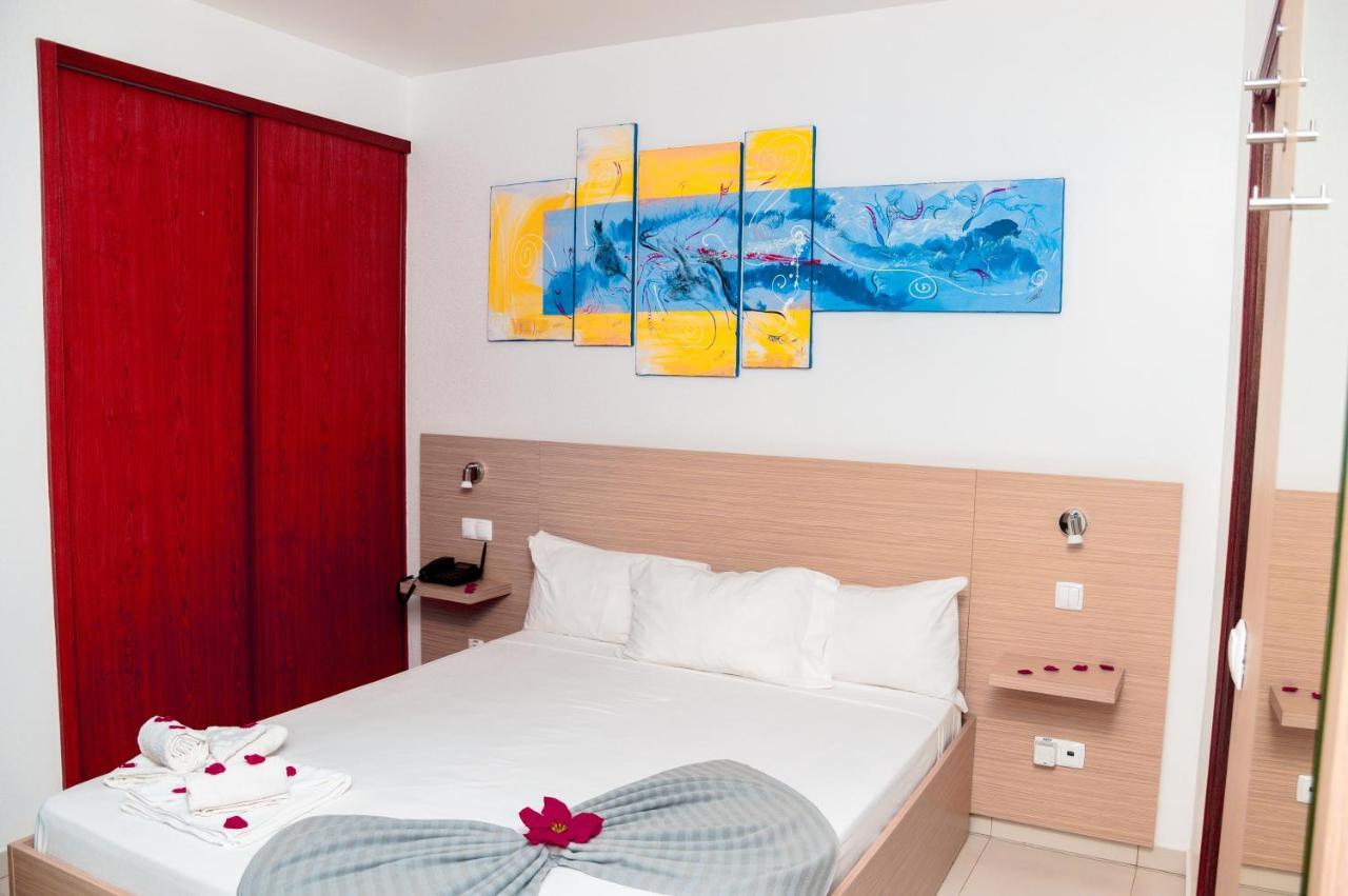 Hotel Cesaria Прая Екстериор снимка