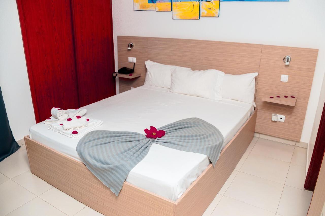Hotel Cesaria Прая Екстериор снимка