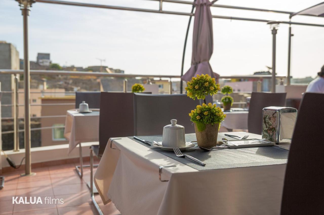 Hotel Cesaria Прая Екстериор снимка