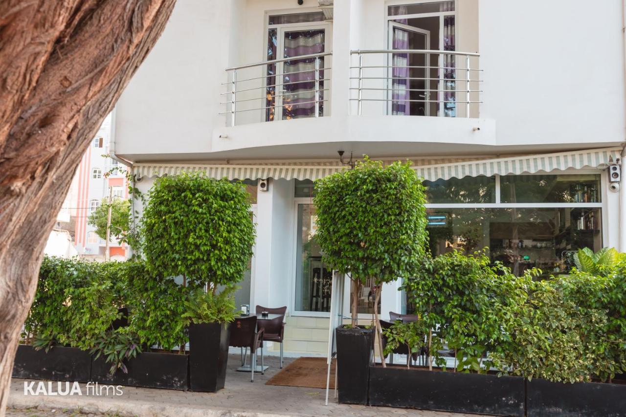 Hotel Cesaria Прая Екстериор снимка